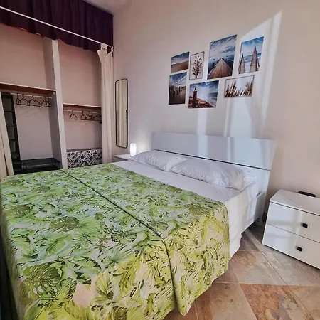 Al Vecchio Carrubo - Lovely 2-Rooms House & Patio Marsala Buitenkant foto