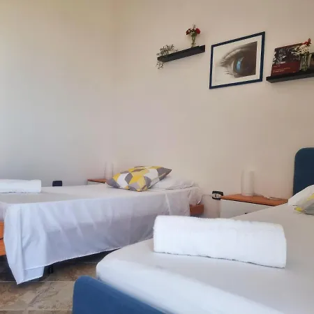Al Vecchio Carrubo - Lovely 2-Rooms House & Patio Marsala Buitenkant foto